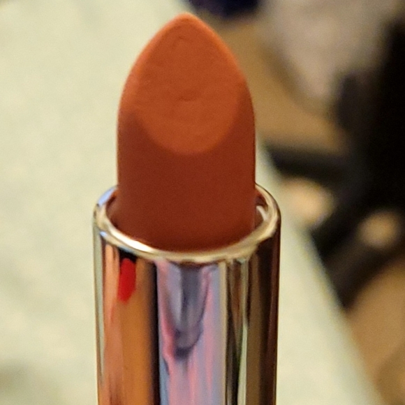 Farmasi lipstick - Picture 2 of 2